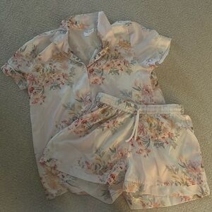 Saline Lounge pajamas size small